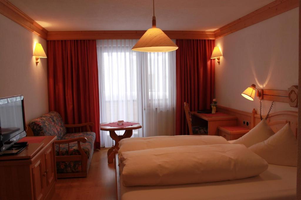 Hotel Camona & Apart Walserhof Samnaun Quarto foto